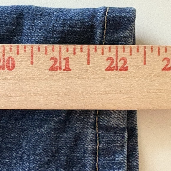 Wrangler Jean Shorts Mens 40 Blue Relaxed Fit Denim Premium Stretch Dad Y2K - Picture 9 of 9